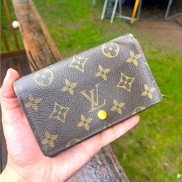 Louis Vuitton Monogram Trousse Wristlet Pouch Bag Made in France